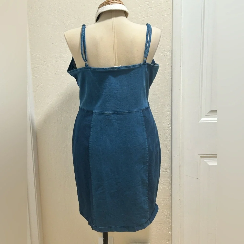 Derek Heart Blue Denim Patchwork Zip-Front Spaghetti Strap Mini Dress - Picture 3 of 4